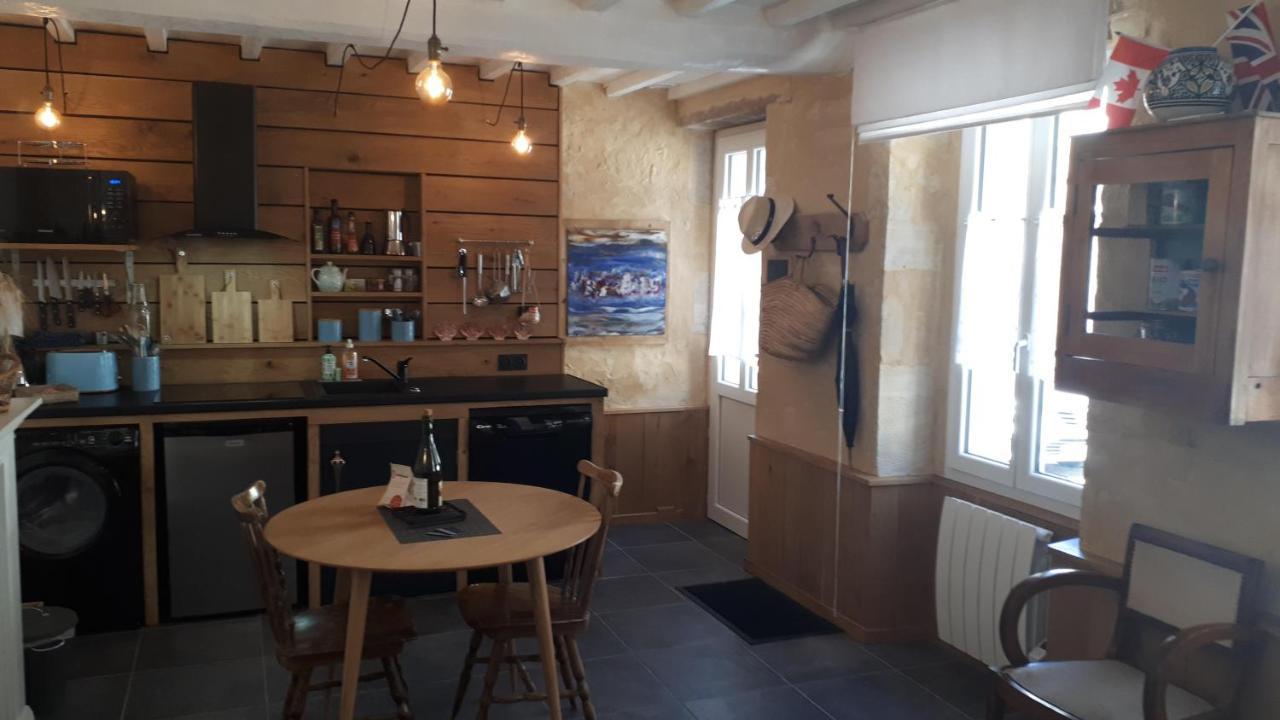 Maison Camille Port-en-Bessin-Huppain Eksteriør billede